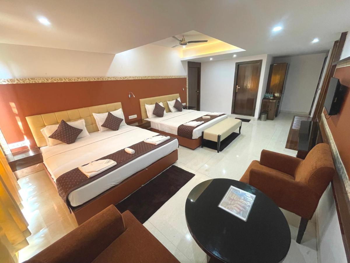 Hotel Goa Continental Arpora Exterior photo