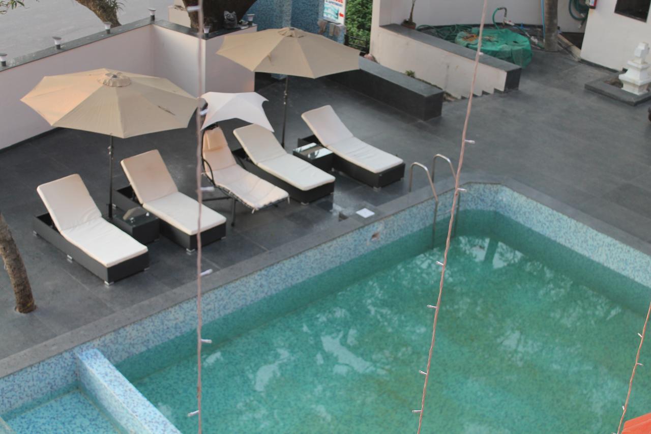 Hotel Goa Continental Arpora Exterior photo