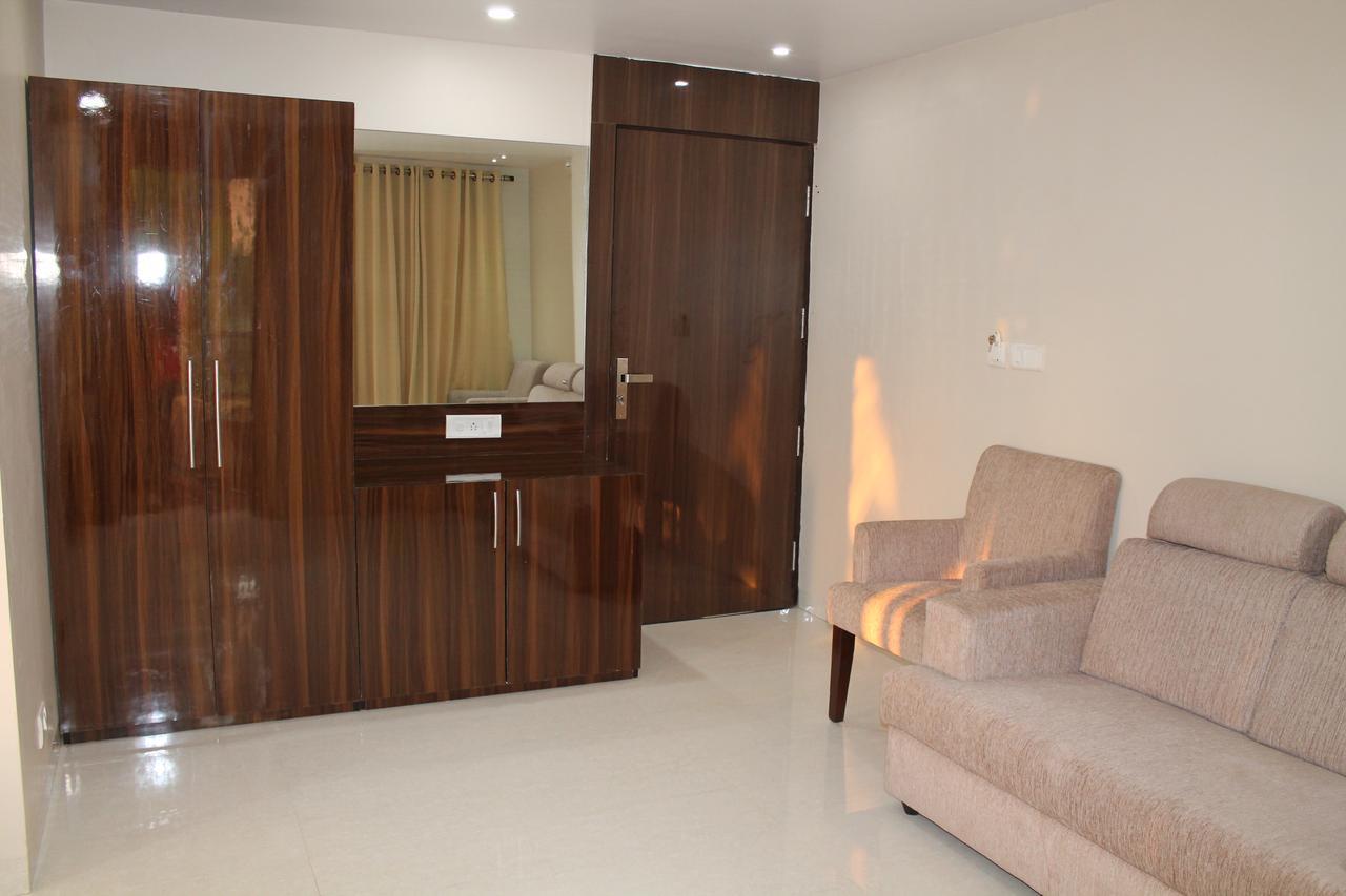 Hotel Goa Continental Arpora Exterior photo
